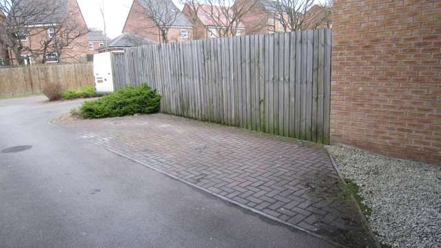  Image of 1 bedroom Apartment to rent in Tiber Road North Hykeham Lincoln LN6 at Tiber Road North Hykeham Lincoln, LN6 9ST