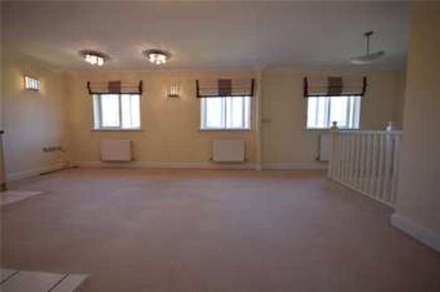  Image of 2 bedroom Maisonette to rent in Tiggall Close Earley Reading RG6 at Earley Reading Woodley, RG6 7ES