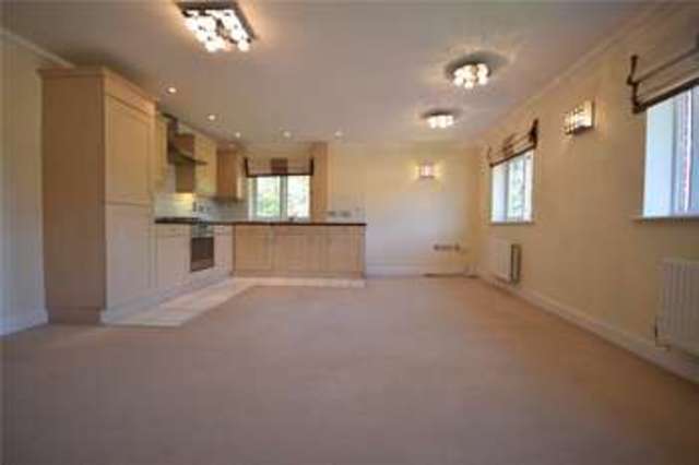  Image of 2 bedroom Maisonette to rent in Tiggall Close Earley Reading RG6 at Earley Reading Woodley, RG6 7ES