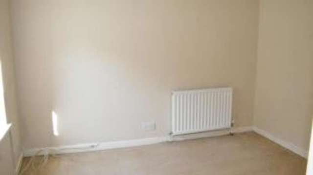  Image of 1 bedroom Flat for sale in Abbey Road Torquay TQ2 at Torquay Devon Torquay, TQ2 5NH