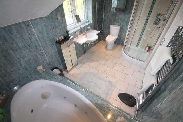  Image of 4 bedroom Detached house for sale in Towles Pastures Castle Donington Derby DE74 at Castle Donington Castle Donington Derbyshire, DE74 2RX