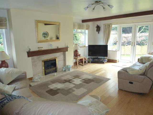  Image of 4 bedroom Detached house for sale in Towles Pastures Castle Donington Derby DE74 at Castle Donington Castle Donington Derbyshire, DE74 2RX