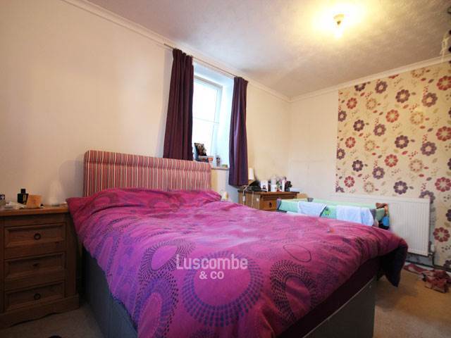  Image of 1 bedroom Flat to rent in Tredegar Street Rhiwderin Newport NP10 at Rhiwderin  Newport, NP10 8RY