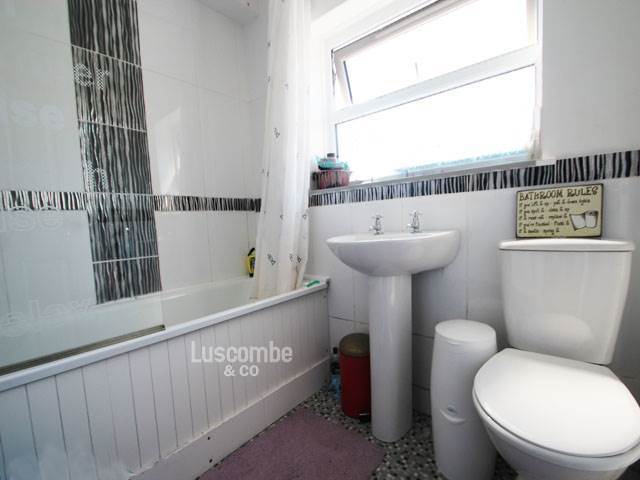  Image of 1 bedroom Flat to rent in Tredegar Street Rhiwderin Newport NP10 at Rhiwderin  Newport, NP10 8RY