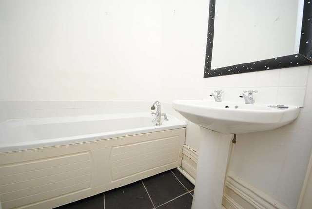  Image of 2 bedroom Flat for sale in Crosby Liverpool L23 at Treleaven House  Liverpool, L23 6TE