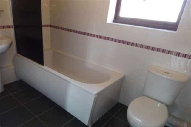  Image of 1 bedroom Flat to rent in Troon Place Newton Mearns Glasgow G77 at Glasgow, G77 5TQ