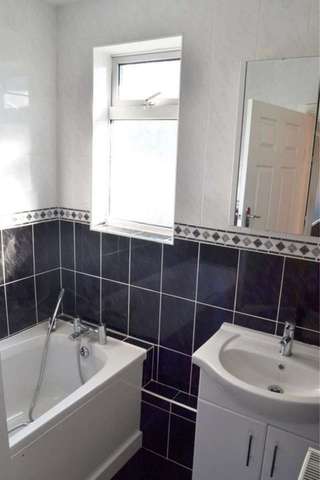  Image of 4 bedroom Semi-Detached house to rent in Tunnel Avenue London SE10 at Tunnel Avenue  London, SE10 0SB