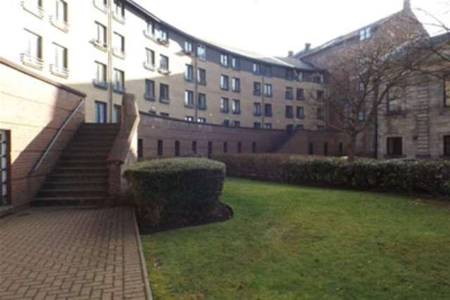  Image of 2 bedroom Flat to rent in St. Andrews Street Glasgow G1 at Glasgow, G1 5PR