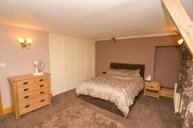  Image of 5 bedroom Detached house to rent in Turnworth Turnworth Blandford Forum DT11 at Turnworth  Blandford Forum, DT11 0EE