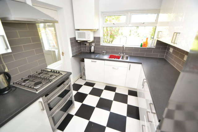  Image of 4 bedroom Semi-Detached house for sale in Twyford Gardens Bishop