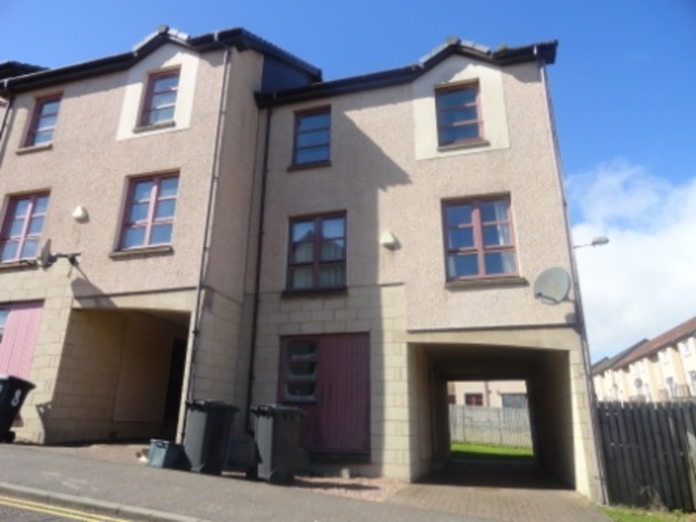  Image of 5 bedroom Flat to rent in Urquhart Street Dundee DD1 at City Centre Dundee Dundee, DD1 5NL
