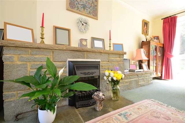  Image of 4 bedroom End of Terrace for sale in Usborne Close Staplehurst Tonbridge TN12 at Staplehurst Kent Staplehurst, TN12 0LD
