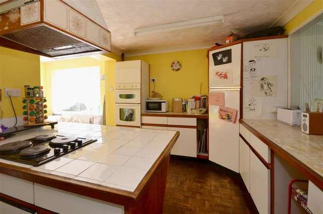  Image of 4 bedroom End of Terrace for sale in Usborne Close Staplehurst Tonbridge TN12 at Staplehurst Kent Staplehurst, TN12 0LD