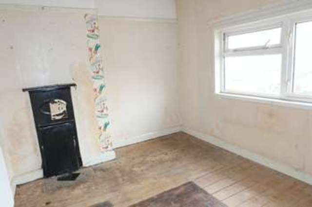  Image of 3 bedroom Terraced house for sale in Usmere Road Kidderminster DY10 at Usmere Road  Kidderminster, DY10 2XY