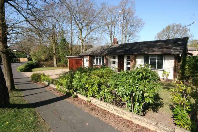  Image of 3 bedroom Detached house to rent in Velmead Road Fleet GU52 at Velmead Road  Fleet, GU52 7LP