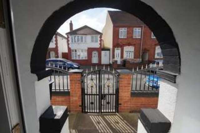  Image of 3 bedroom Terraced house for sale in Vicarage Road Lye Stourbridge DY9 at Vicarage Road Lye Stourbridge, DY9 8JN