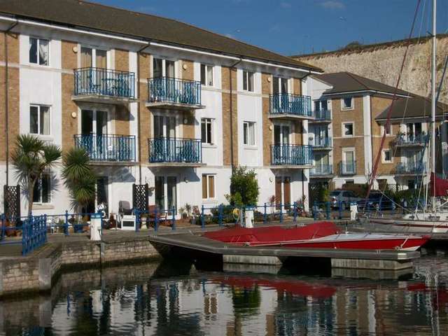  Image of 2 bedroom Flat to rent in Victory Mews The Strand Brighton Marina Village Brighton BN2 at Brighton, BN2 5XB