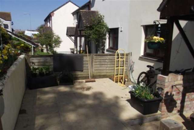  Image of 1 bedroom Terraced house to rent in Fernleigh Crescent Wadebridge PL27 at Wadebridge, PL27 7JJ