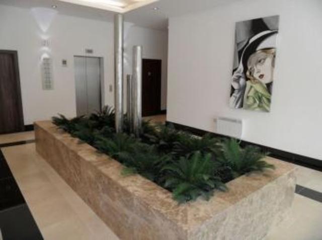  Image of 2 bedroom Flat to rent in Manor Road Wallington SM6 at Wallington, SM6 0AP
