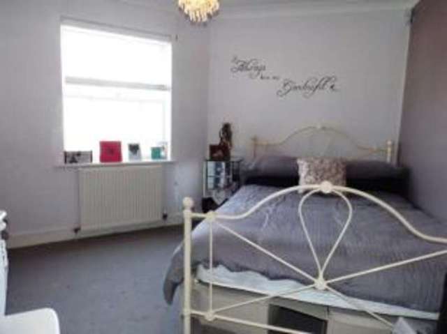  Image of 2 bedroom Flat for sale in Walter Mead Close Ongar CM5 at Ongar Essex Chipping Ongar, CM5 0BW