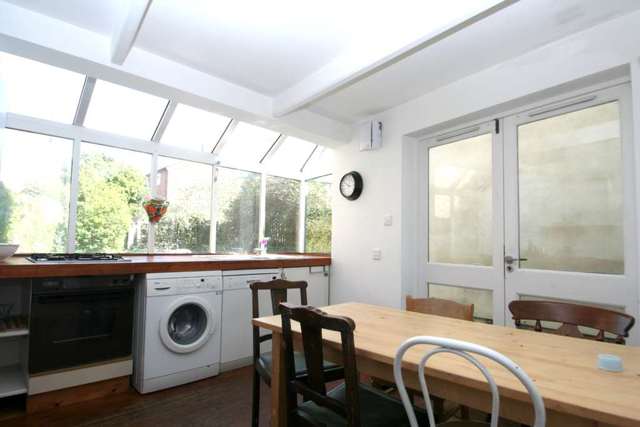  Image of 3 bedroom End of Terrace for sale in Walton Street Oxford OX2 at Walton Street  Oxford, OX2 6EB
