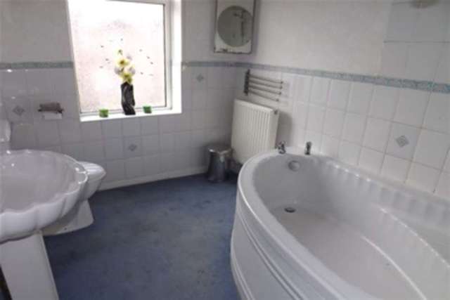  Image of 2 bedroom Terraced house to rent in Warrington Road Leigh WN7 at Leigh, WN7 3EB