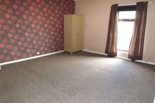  Image of 2 bedroom Terraced house to rent in Warrington Road Leigh WN7 at Leigh, WN7 3EB