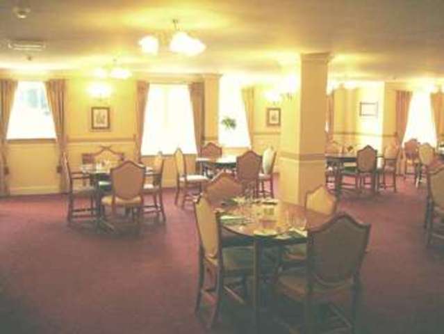  Image of 1 bedroom Retirement Property for sale in Massetts Road Horley RH6 at 59 Massetts Road  Horley, RH6 7BP