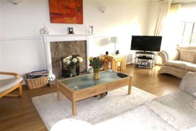  Image of 4 bedroom Detached house to rent in Weller Grove Chelmsford CM1 at Chelmsford, CM1 4YJ