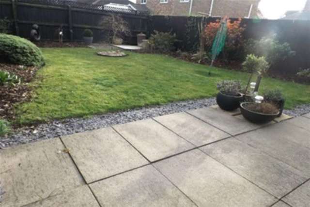  Image of 4 bedroom Detached house to rent in Weller Grove Chelmsford CM1 at Chelmsford, CM1 4YJ