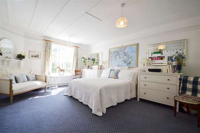  Image of 3 bedroom Property for sale in West Hill Harrow-on-the-Hill Harrow HA2 at South Harrow, HA2 0JQ