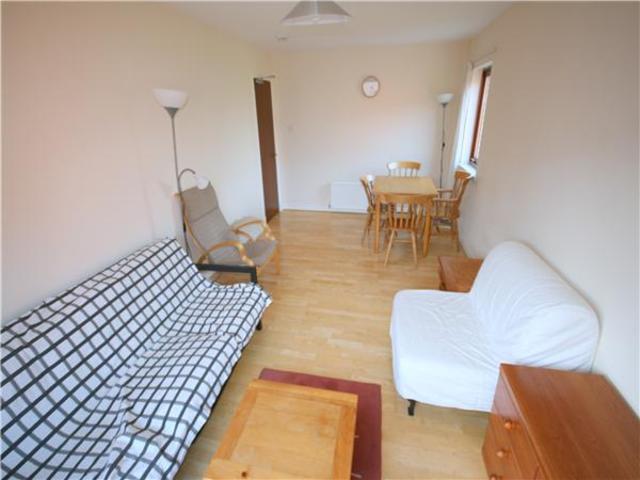 Image of 3 bedroom Flat to rent in West Powburn Edinburgh EH9 at Newington Edinburgh Edinburgh, EH9 3EW