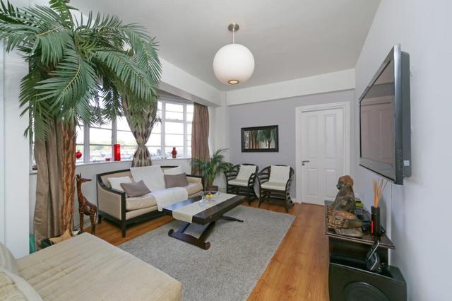  Image of 1 bedroom Flat to rent in Orsett Terrace London W2 at Westbourne Court  Orsett Terrace, W2 6JU