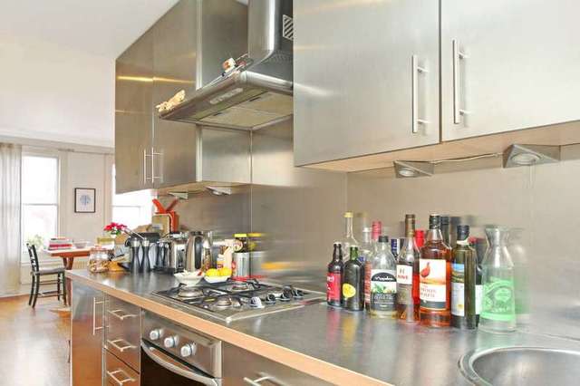  Image of 1 bedroom Flat to rent in Westbourne Park Road London W11 at Westbourne Park Road  London, W11 1EF