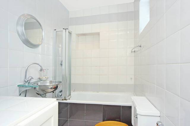  Image of 1 bedroom Flat to rent in Westbourne Park Road London W11 at Westbourne Park Road  London, W11 1EF