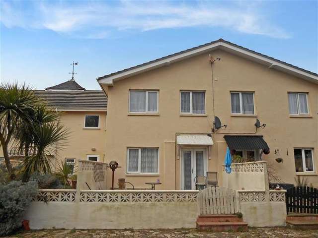  Image of 2 bedroom Apartment for sale in Westfield Avenue Hayling Island PO11 at Hayling Island Hampshire Hayling Island, PO11 9AB