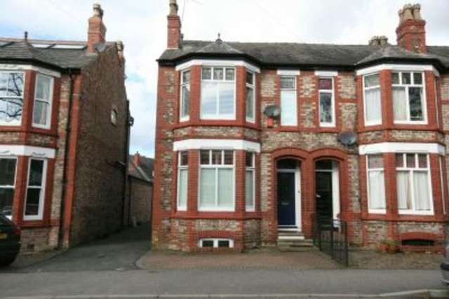  Image of 4 bedroom End of Terrace to rent in Westgate Hale Altrincham WA15 at ALTRINCHAM, WA15 9AY