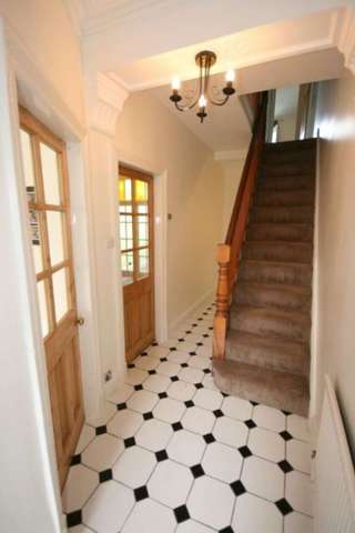  Image of 4 bedroom End of Terrace to rent in Westgate Hale Altrincham WA15 at ALTRINCHAM, WA15 9AY
