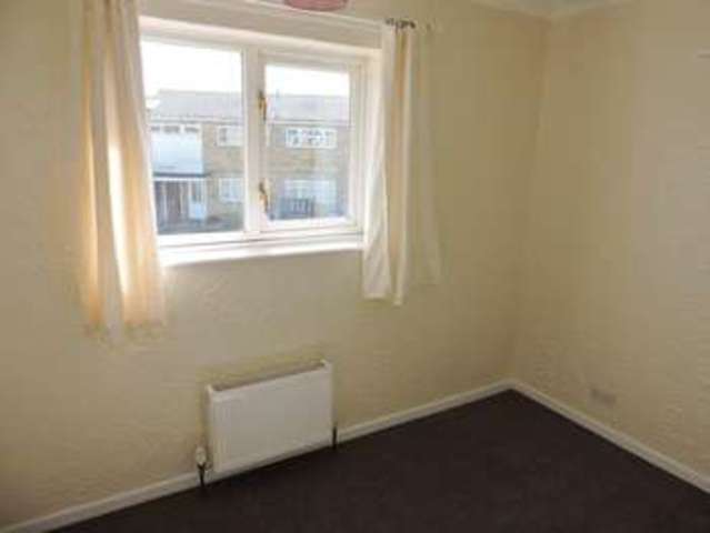  Image of 3 bedroom Terraced house to rent in Westhall Road Lowestoft NR32 at Westhall Road  Lowestoft, NR32 4DF