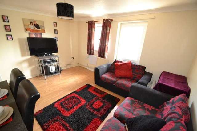  Image of 2 bedroom Flat for sale in Bridlebank Way Weymouth DT3 at 71 Bridlebank Way  Weymouth, DT3 5RP