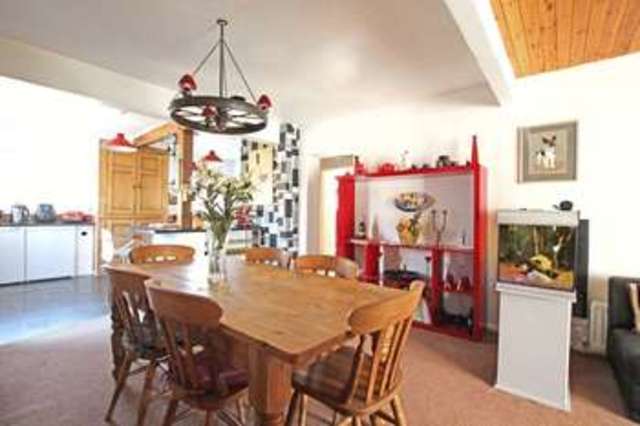  Image of 3 bedroom Detached house for sale in Whiteparish Salisbury SP5 at Whiteparish Salisbury, SP5 2QE