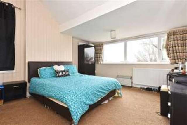  Image of 1 bedroom Property to rent in Wilbury Gardens Hove BN3 at Wilbury Gardens Hove Hove, BN3 6HY
