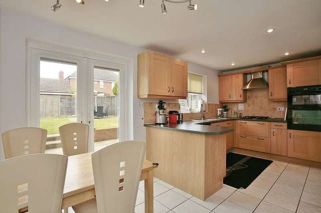  Image of 4 bedroom Detached house for sale in Wilmhurst Road Warwick CV34 at Warwick Warwickshire, CV34 5LN