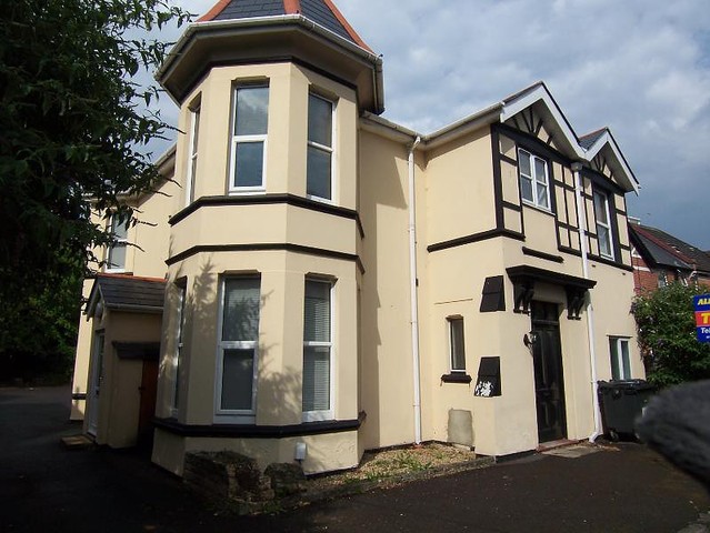  Image of 2 bedroom Apartment to rent in Wimborne Road Winton Bournemouth BH3 at Bournemouth, BH3 7AD