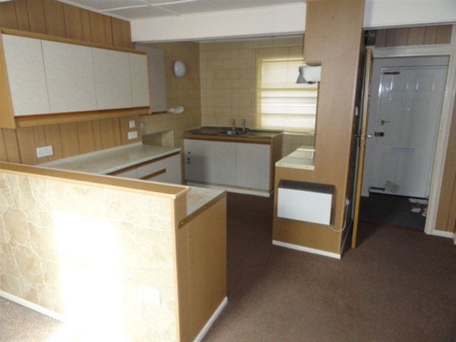 Image of 3 bedroom Property for sale in Windhill Old Road Bradford BD10 at Thackley, Bradford, BD10 0SN