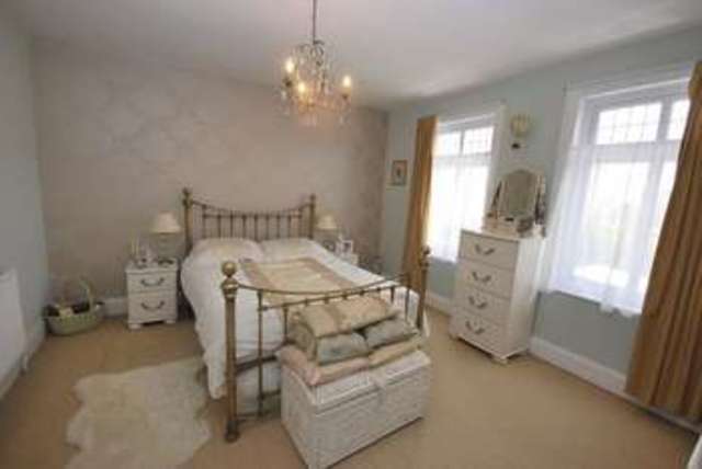  Image of Property for sale in Windsor Avenue Bristol BS5 at Windsor Avenue St George Bristol, BS5 8RF