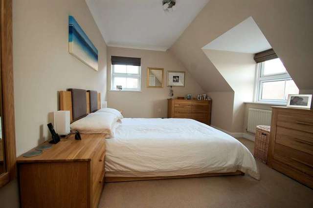  Image of 1 bedroom Flat to rent in Windsor Drive Wallingford OX10 at Wallingford, OX10 9GG