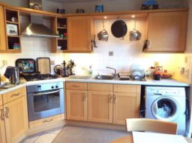  Image of 3 bedroom Terraced house for sale in Oakey Drive Wokingham RG40 at Wokingham Berkshire Wokingham, RG40 2DT