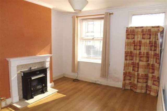  Image of 2 bedroom Terraced house to rent in Wood Road Sheffield S6 at Sheffield, S6 4LU