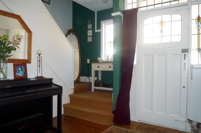  Image of 4 bedroom Semi-Detached house to rent in Woodfield Avenue Farlington Portsmouth PO6 at Portsmouth, PO6 1AN